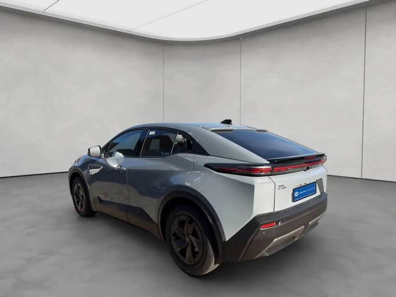 Toyota C-HR+ + Teamplayer 3