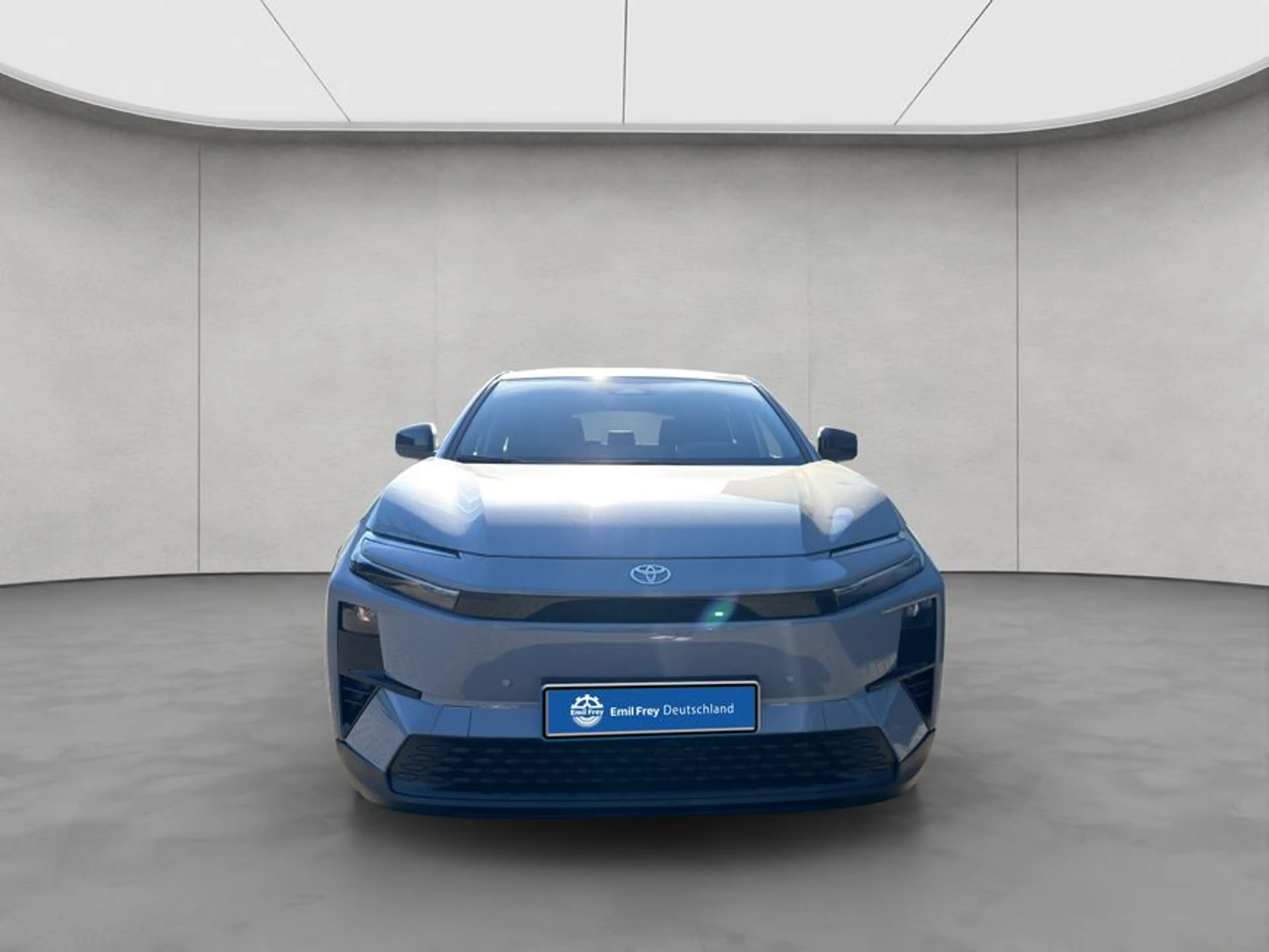 Toyota C-HR+ + Teamplayer — photo 10