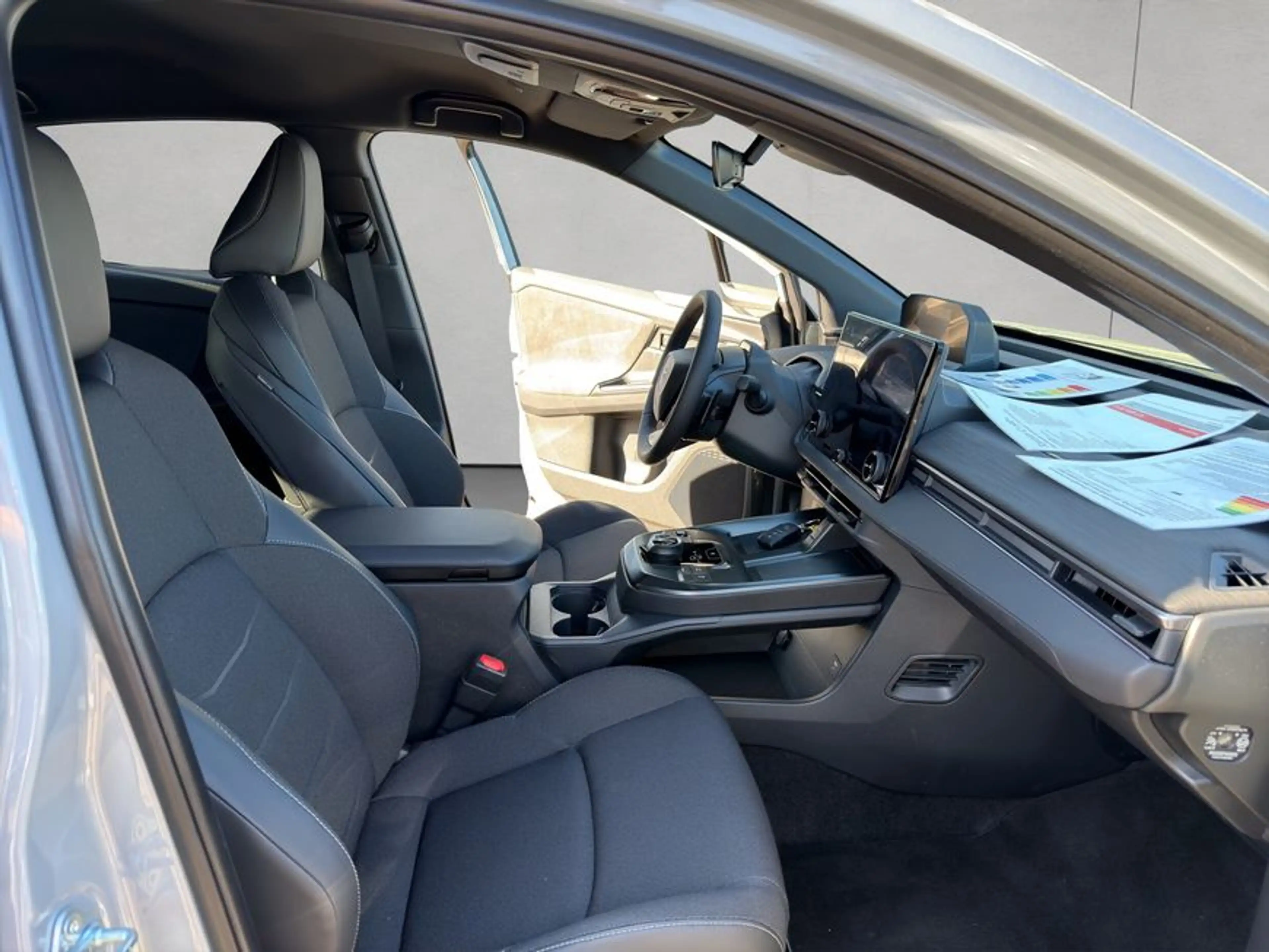 Toyota C-HR+ + Teamplayer — photo 18