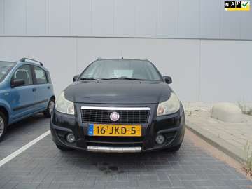 1.6-16V Emotion met airco trekhaak 2009