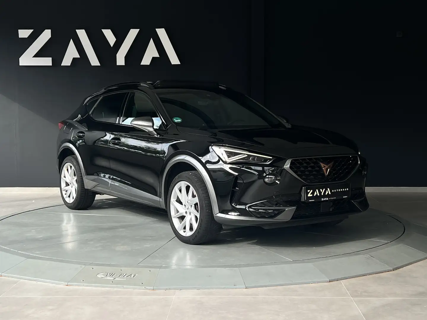 CUPRA Formentor 1.5 TSI*DSG*MATRIX*PANO*R-KAMERA* Zwart - 1
