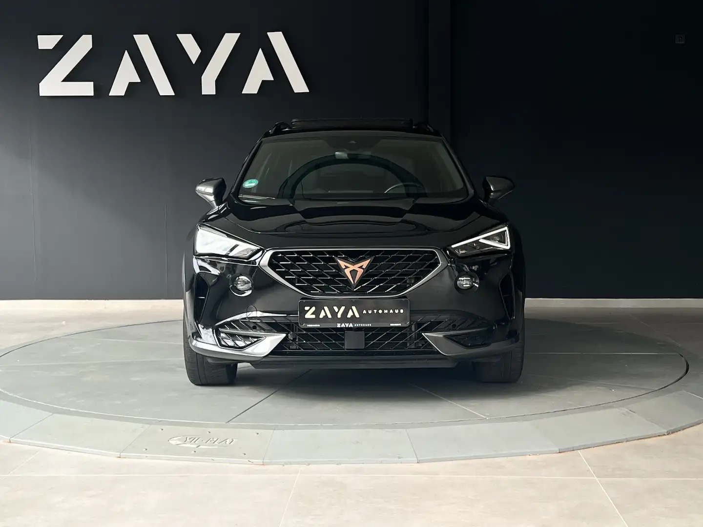 CUPRA Formentor 1.5 TSI*DSG*MATRIX*PANO*R-KAMERA* Zwart - 2