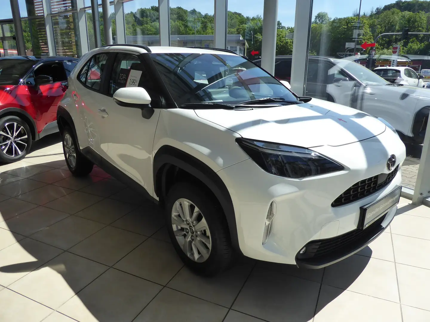 Toyota Yaris Cross 1.5H Comfort Weiß - 1