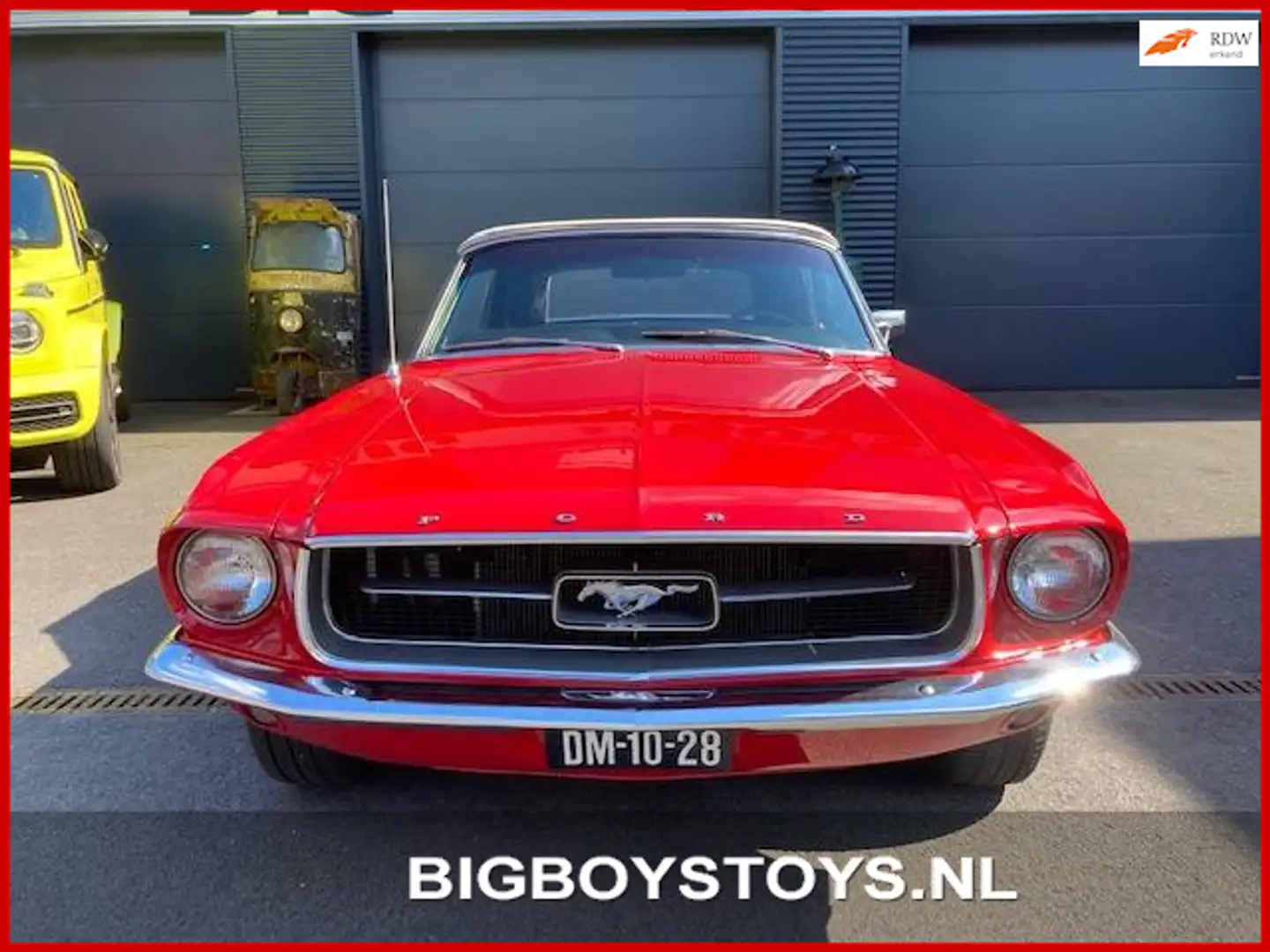 Ford Mustang Cabriolet Rouge - 1
