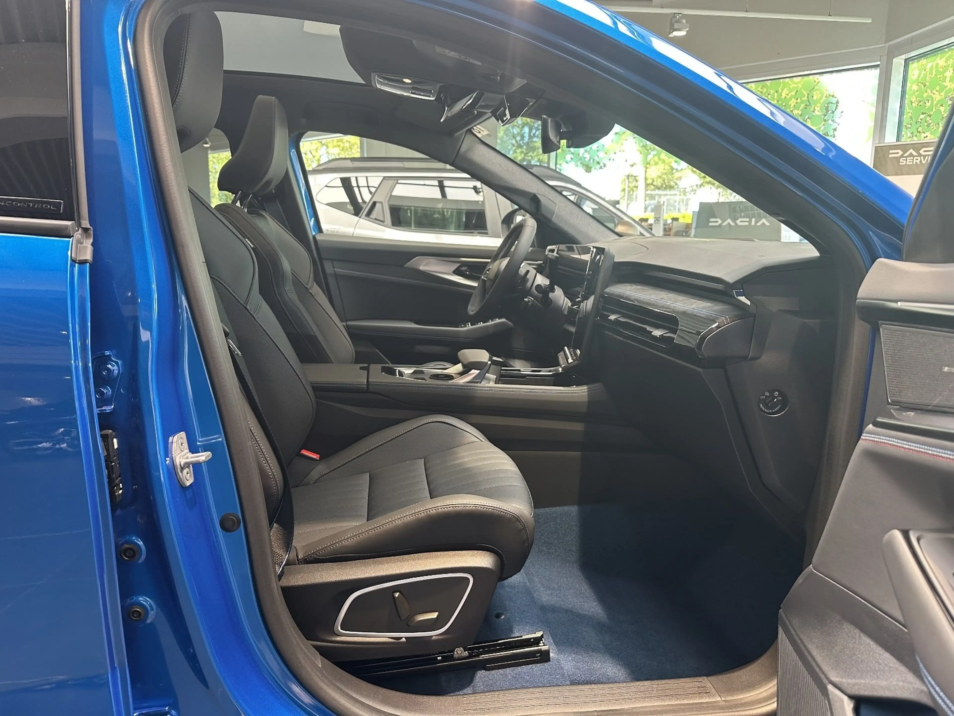 Renault Rafale Hybrid 4x4 300PS Atelier Alpine — photo 9
