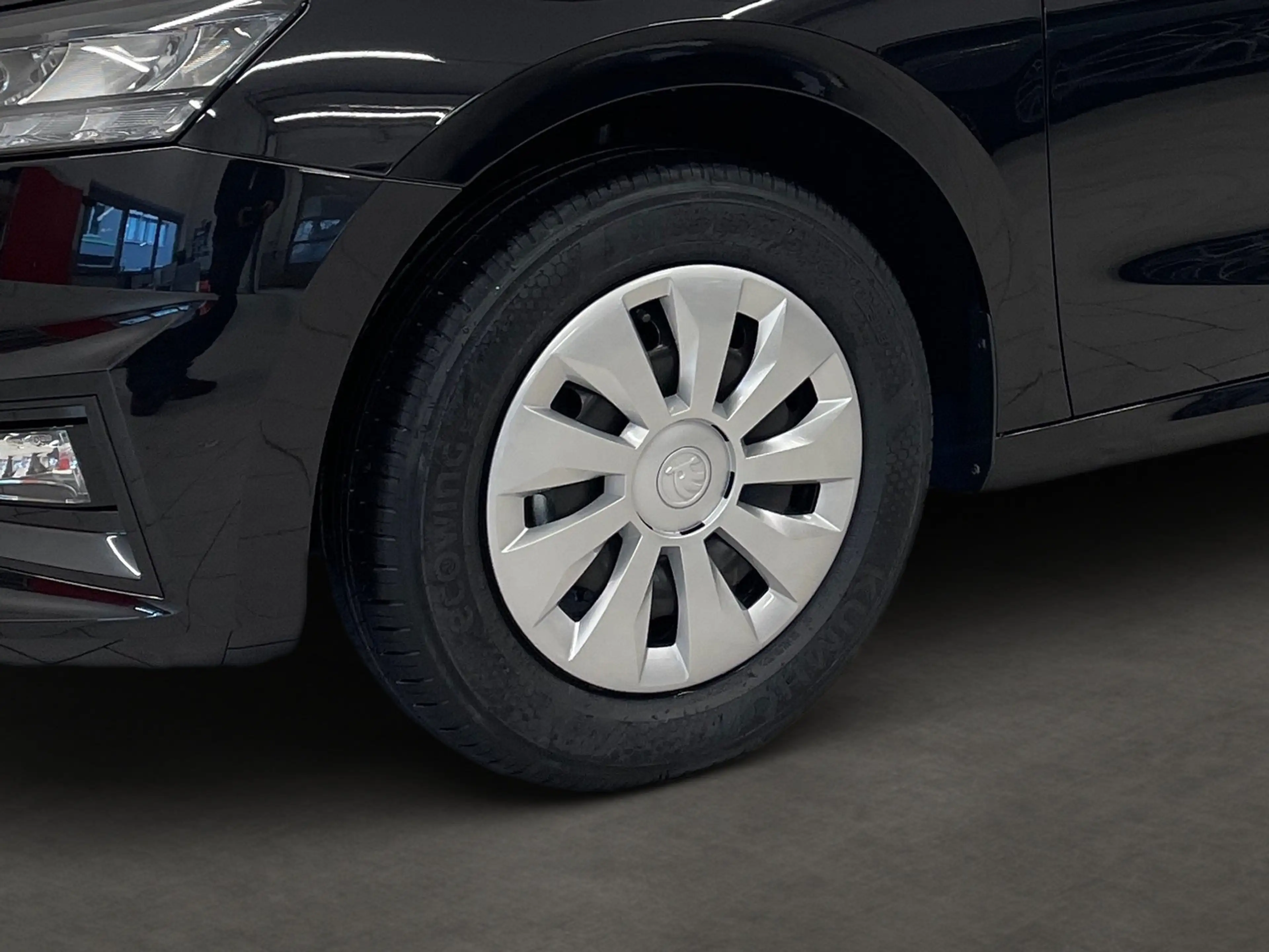 Skoda Fabia 1.0 TSI Selection *LED*PARKSENSOR*SITZH* — photo 9