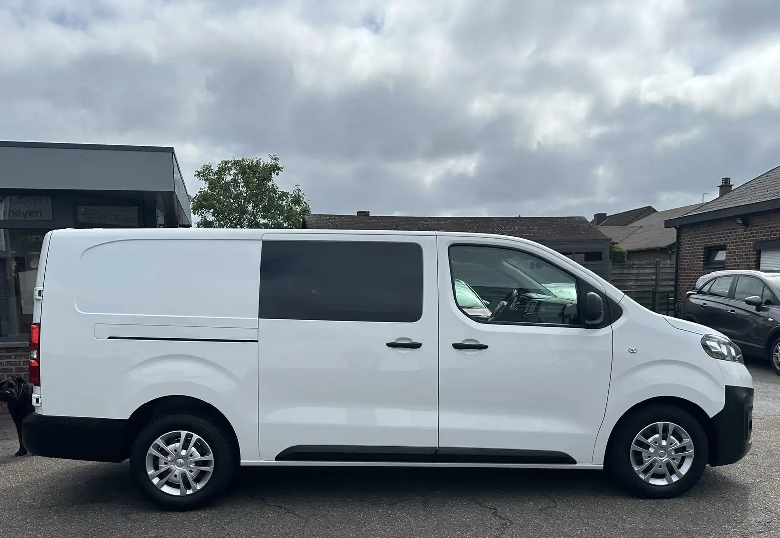 Opel Vivaro C 20CDTI L2H1 DubbeleCabine 6Personen LichteVracht White - 2
