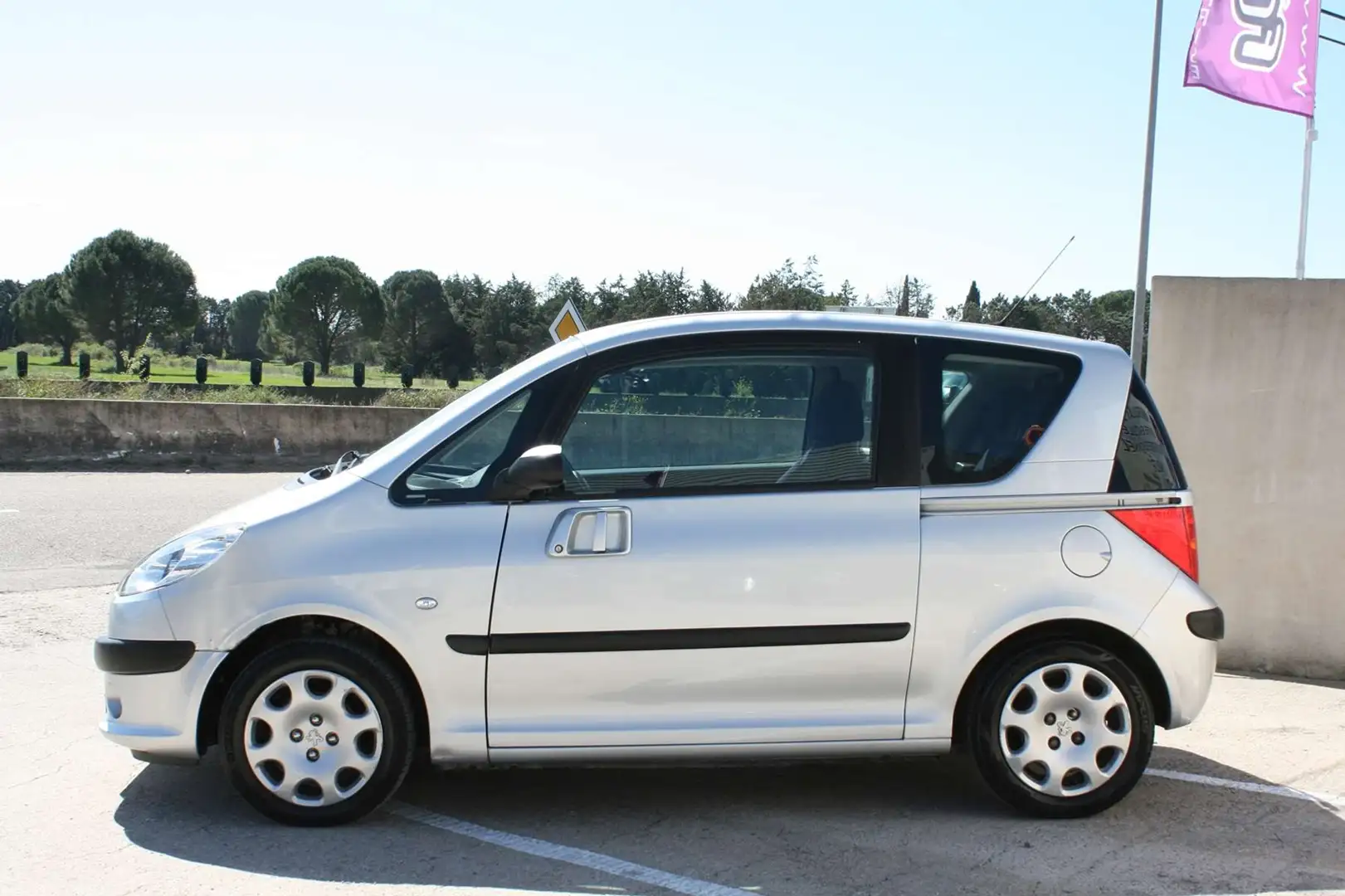 Peugeot 1007 1.4 DOLCE Grau - 2