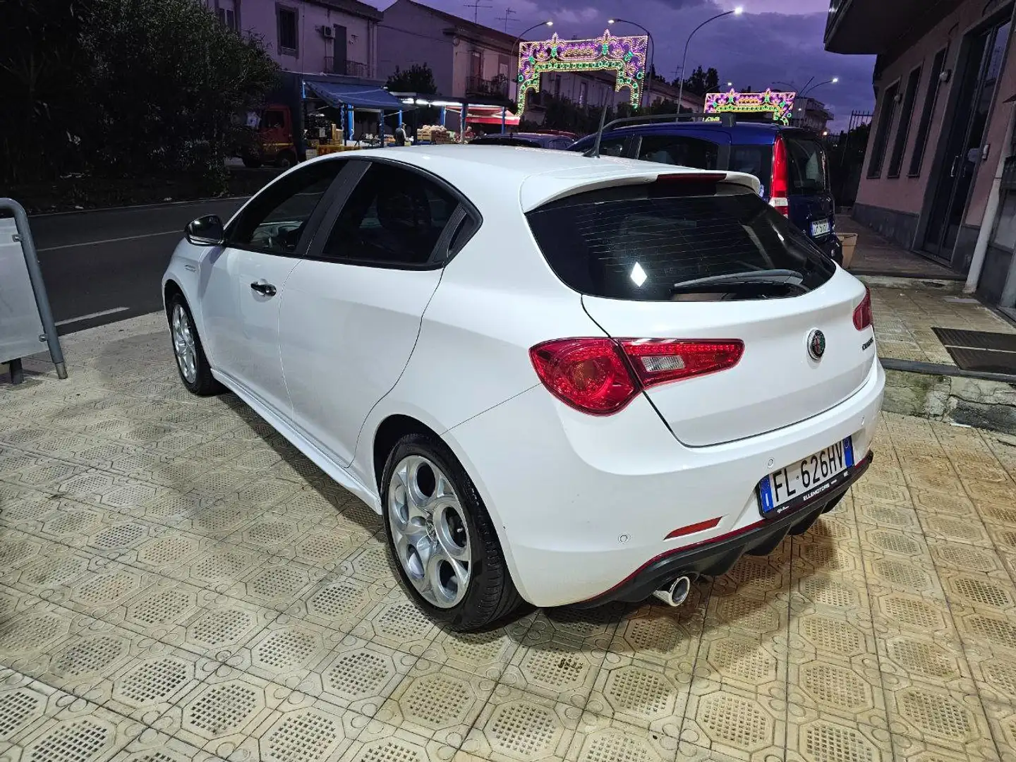 Alfa Romeo Giulietta Giulietta 1.6 jtdm Super 120cv Bianco - 2