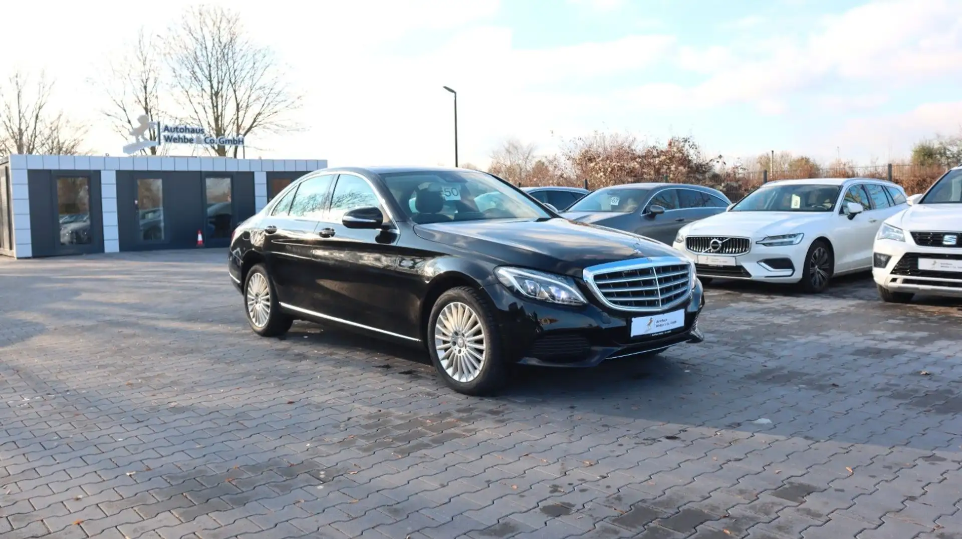 Mercedes-Benz C 250 d Exclusive 4Matic Spur TotW COMAND LED AHK Negru - 1
