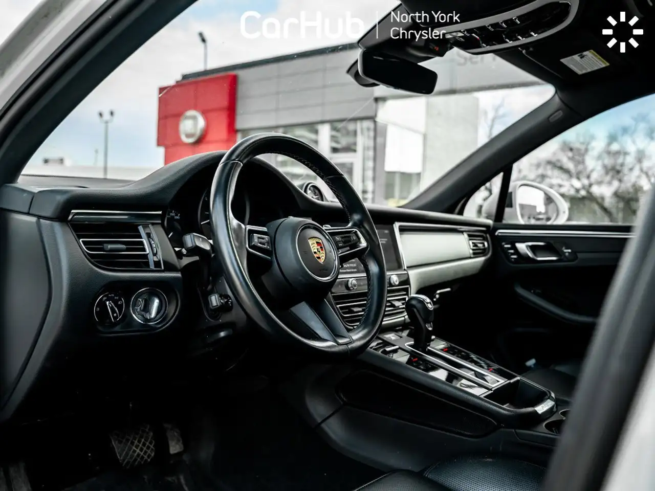 Porsche Macan снимка Porsche Macan