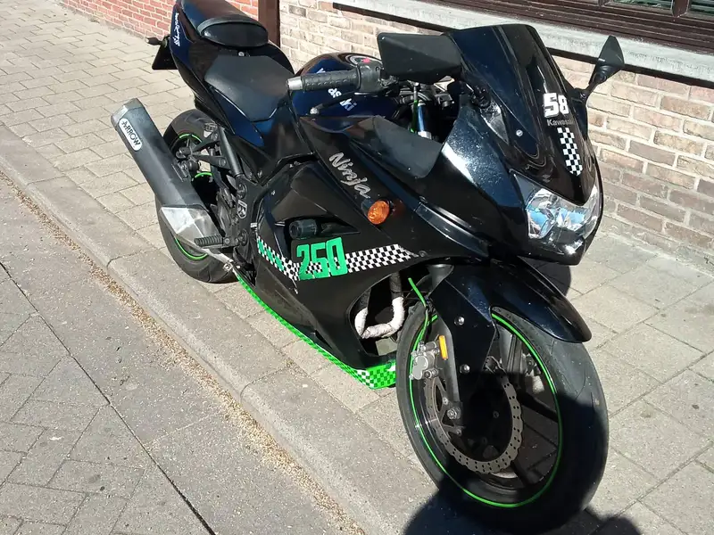 Kawasaki NINJA 250 R