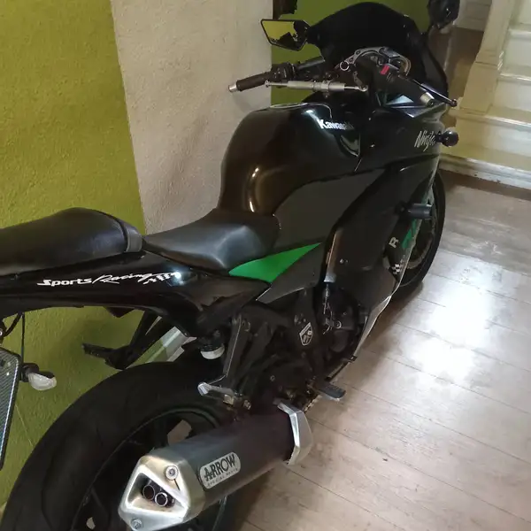 Kawasaki NINJA 250 R - foto 4