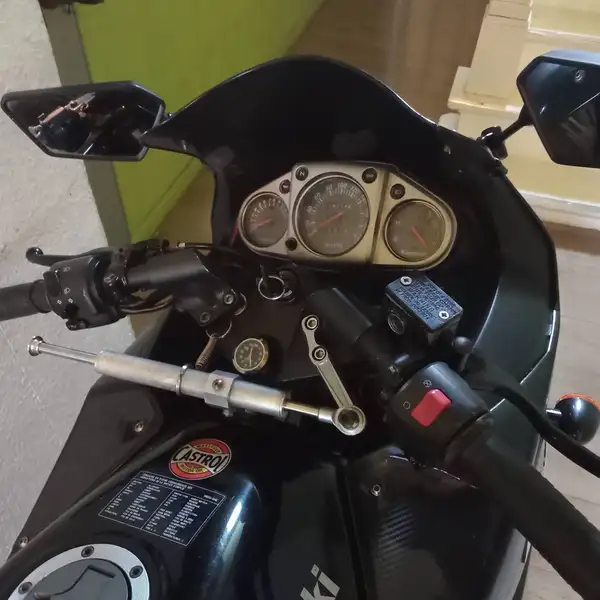 Kawasaki NINJA 250 R - foto 6