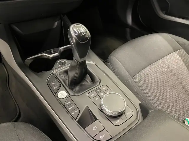 BMW 1 Series view 8