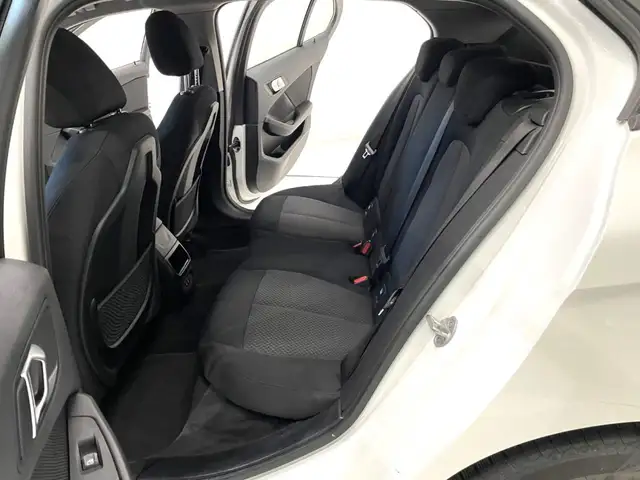 BMW 1 Series view 7