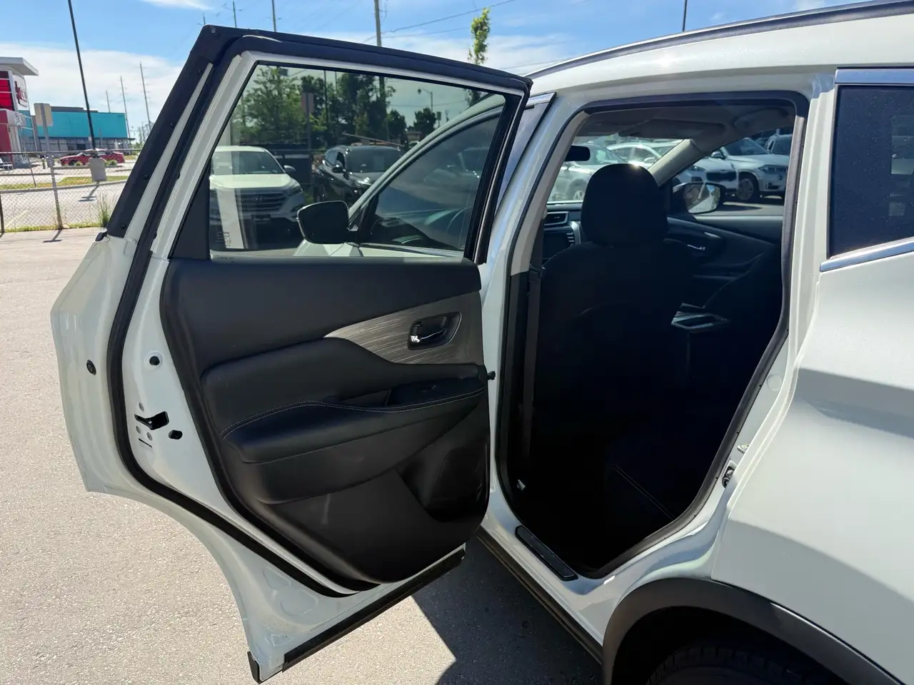 Nissan Murano снимка Nissan Murano