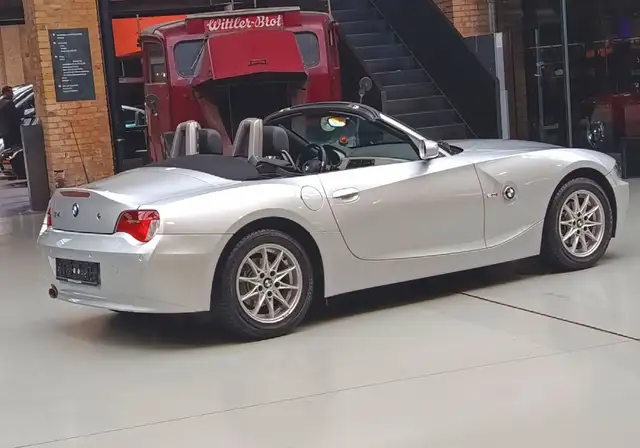 BMW Z4 view 6