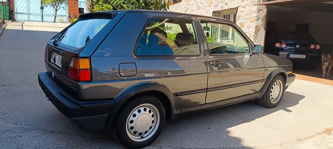 Volkswagen Golf GTI 1.8 110, foto 4