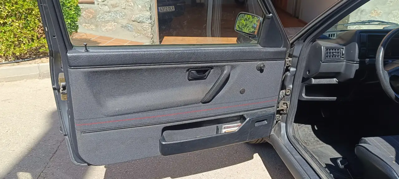 Volkswagen Golf GTI 1.8 110, foto 8