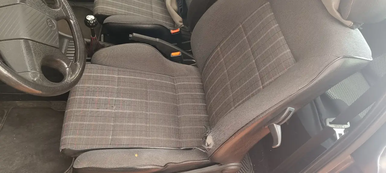 Volkswagen Golf GTI 1.8 110, foto 12