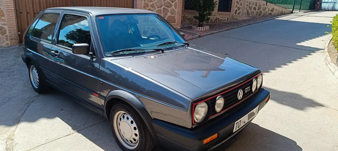 Volkswagen Golf GTI 1.8 110, foto 2