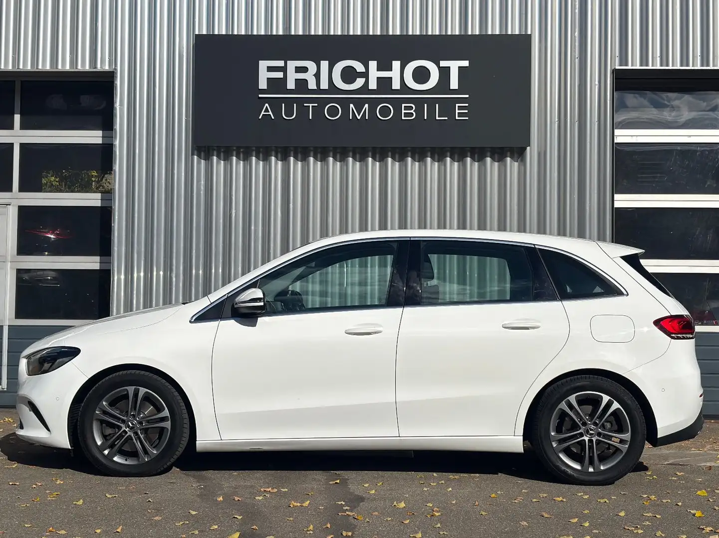 Mercedes-Benz B 220 4Matic*Progressive*AHK*Kamera*LED* Weiß - 1