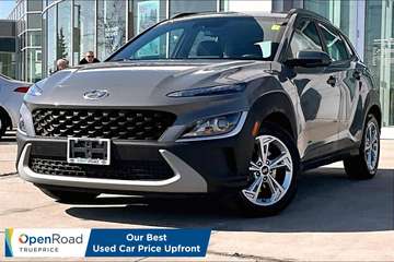 2.0L Preferred AWD | HEATED SEATS | APPLE CARPLAY!
