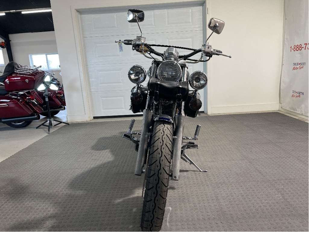 2001 Suzuki Intruder