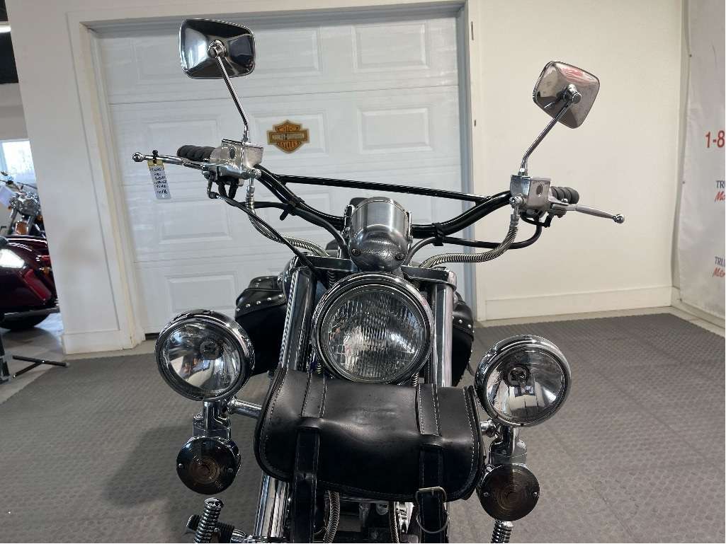 2001 Suzuki Intruder
