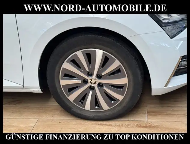 Skoda Superb view 14