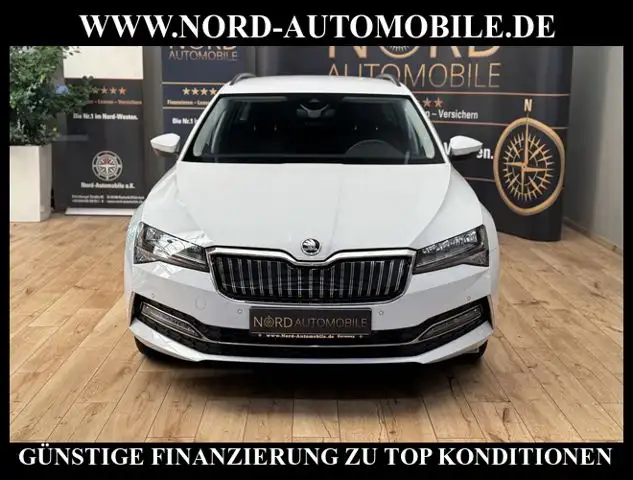 Skoda Superb view 5