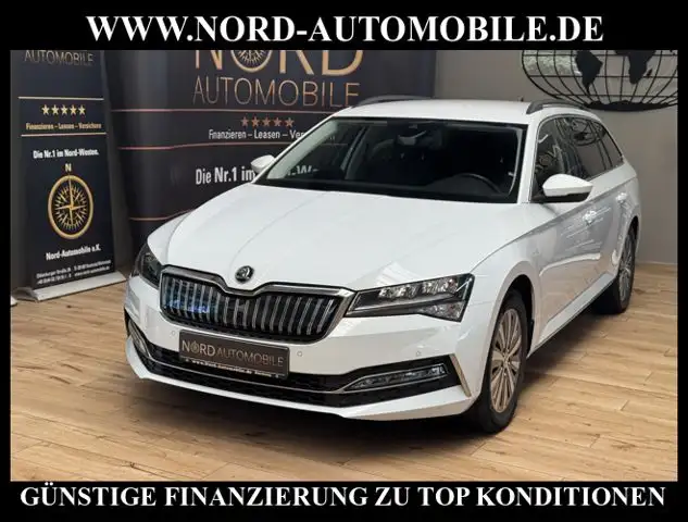 Skoda Superb view 6