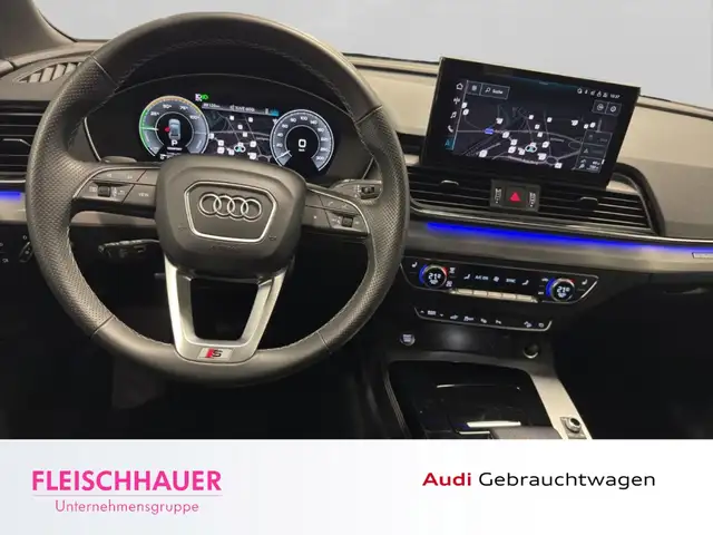 Audi Q5 view 15