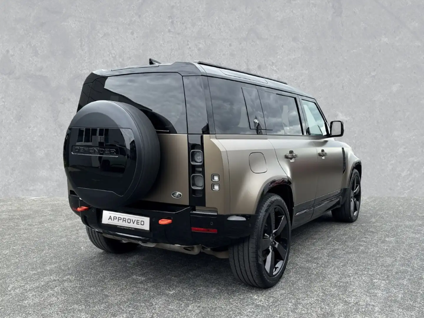Land Rover Defender 110 X P400 I LR Bamberg Braun - 2
