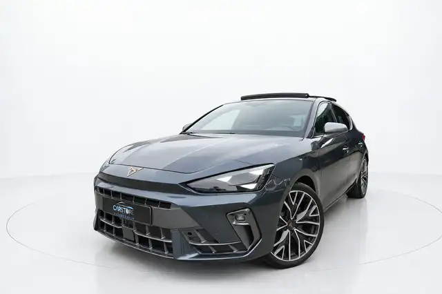 Cupra Leon view 25