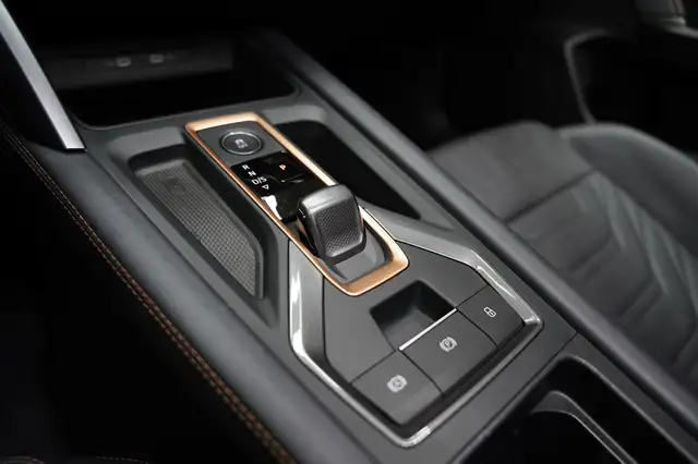 Cupra Leon view 15
