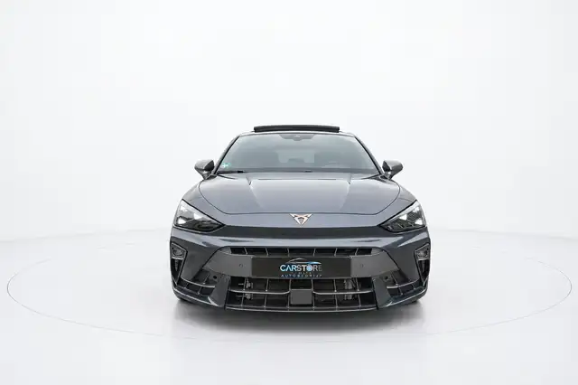 Cupra Leon view 2