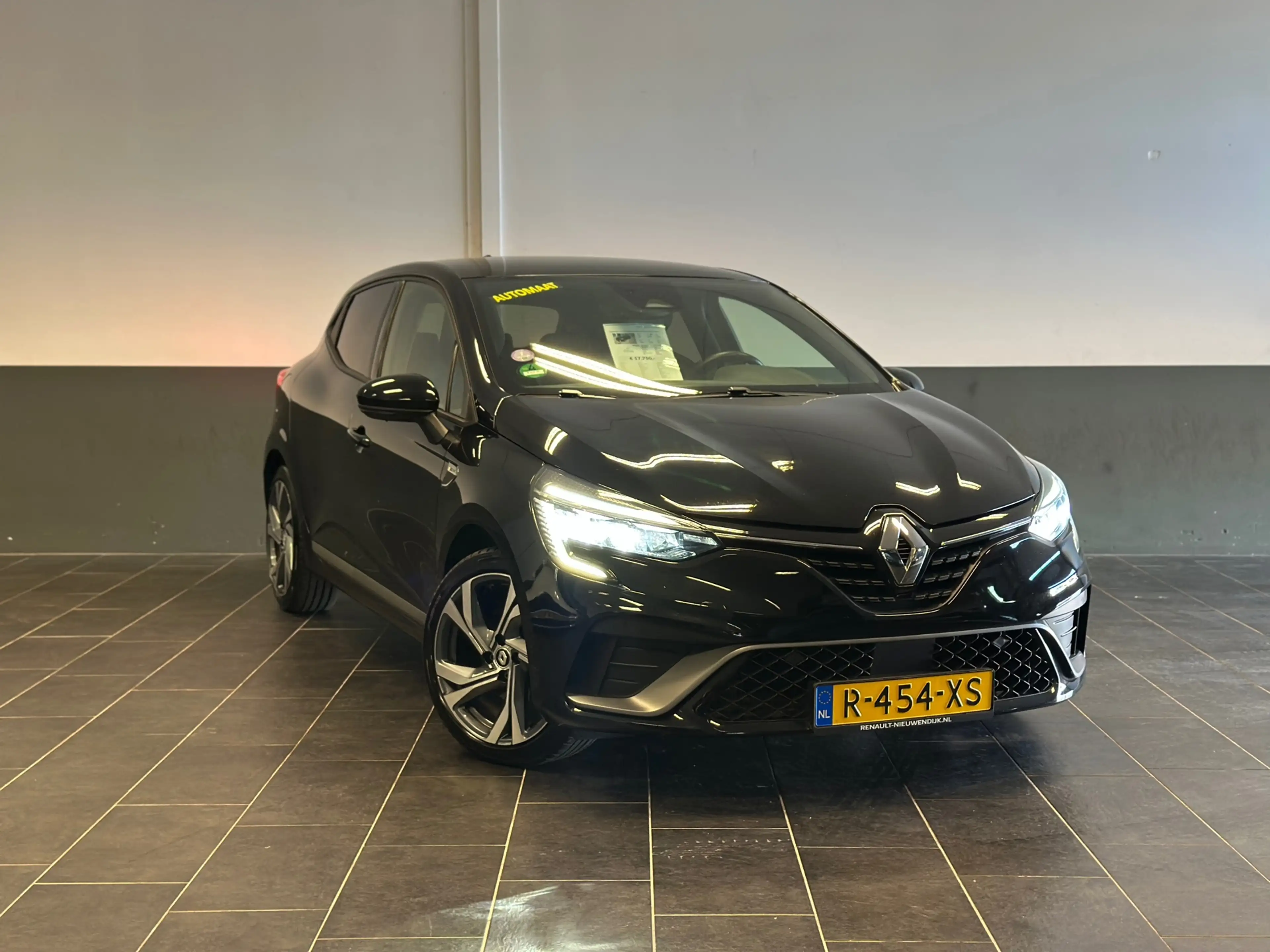 Renault Clio 1.6 E-Tech Hybrid 145 R.S. Line , 1e eig , org Ned
