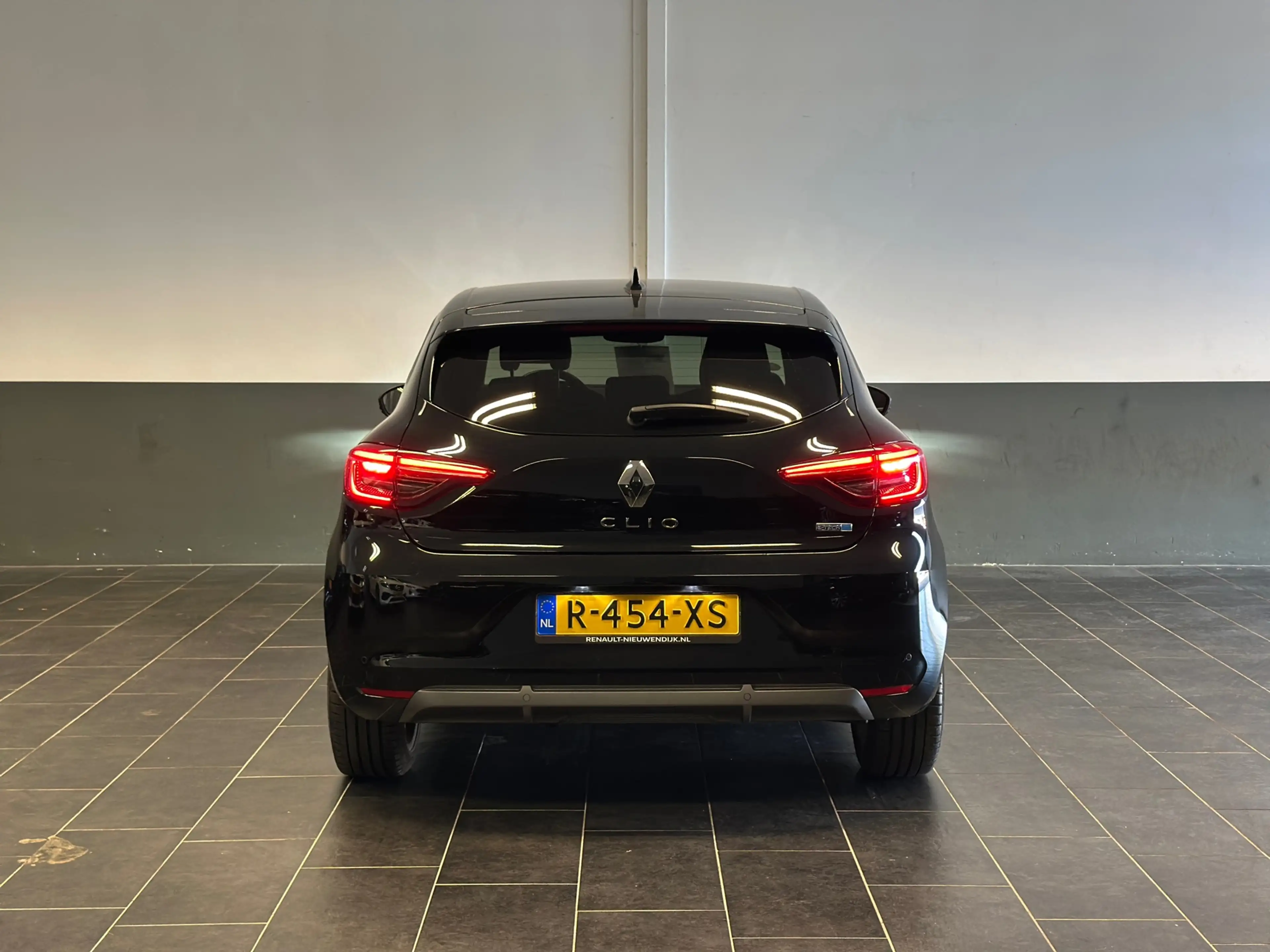 Renault Clio 1.6 E-Tech Hybrid 145 R.S. Line , 1e eig , org Ned — photo 6