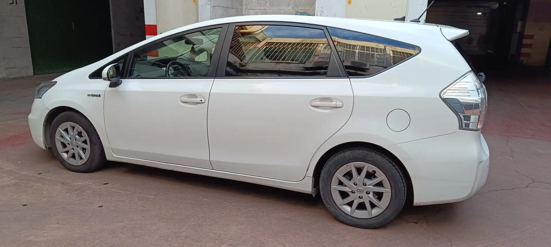 Toyota Prius+ Prius+ III 2012 1.8h Active ecvt Weiß - 1