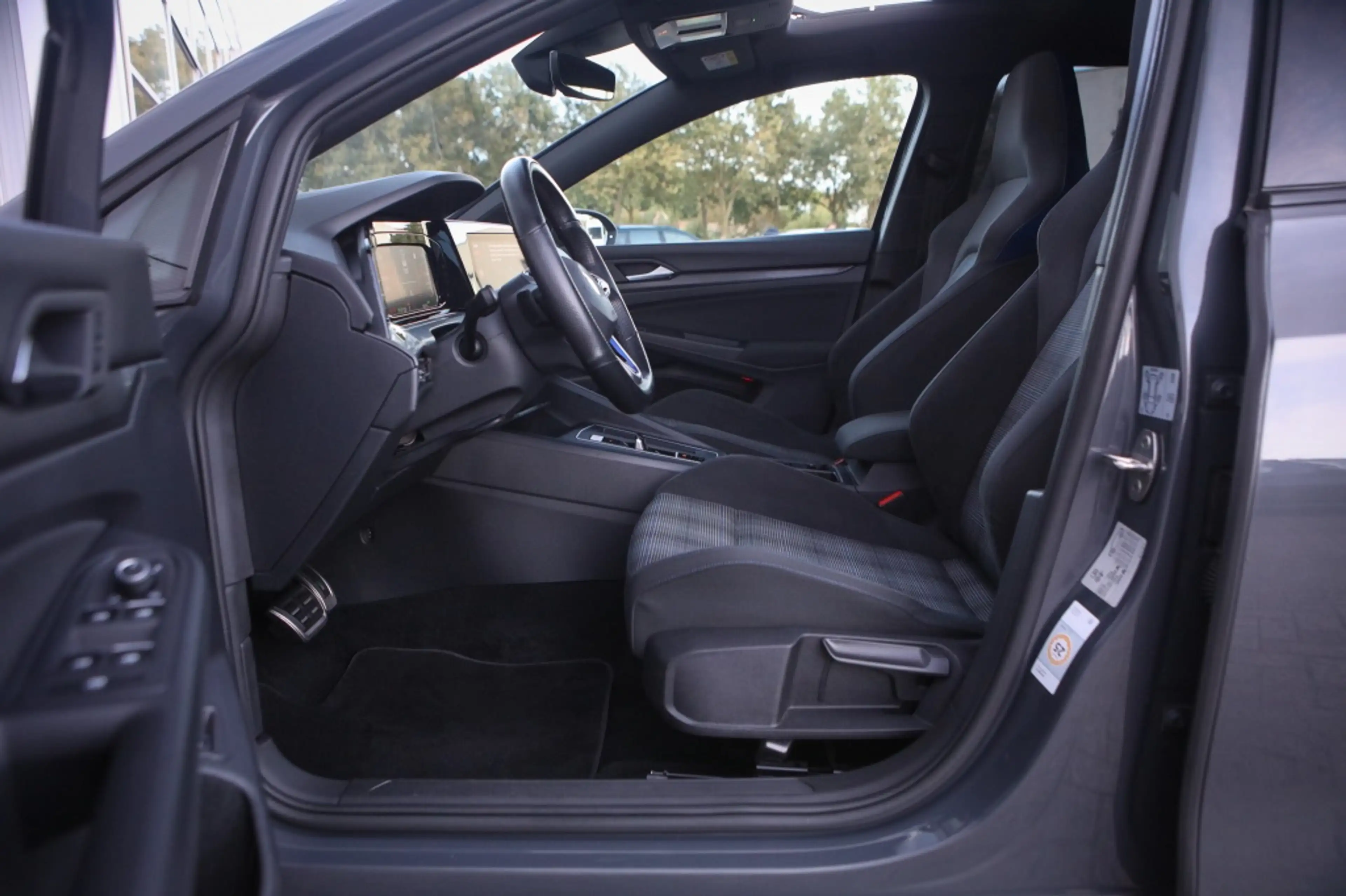 Volkswagen Golf GTE 1.4 eHybrid — photo 5