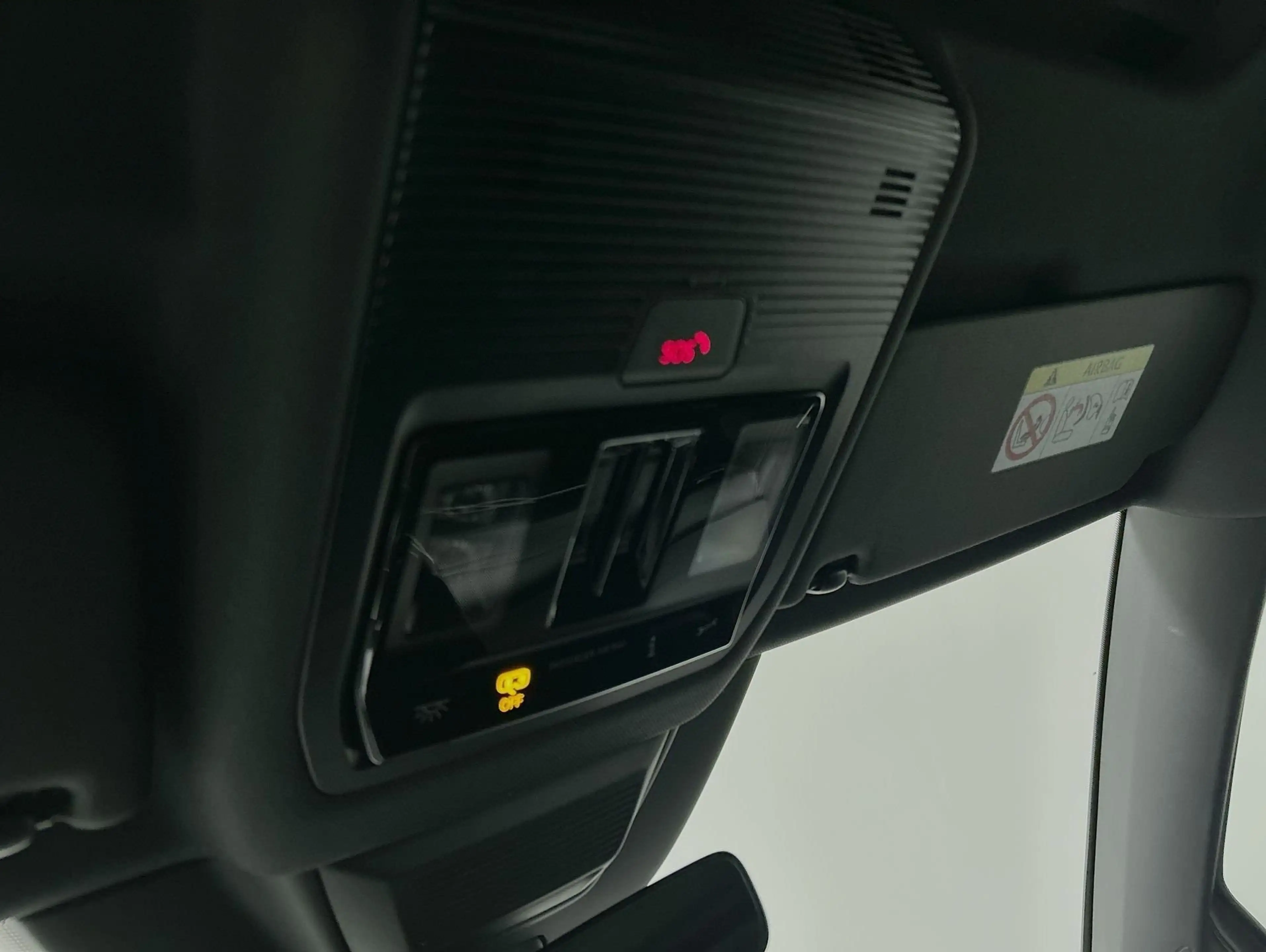 Volkswagen Golf Variant R-Line 2.0 l TDI DSG CarPlay Pano — photo 14