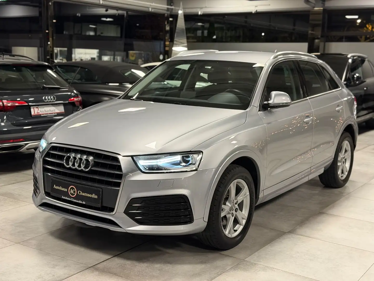Audi Q3 sport Silber - 2