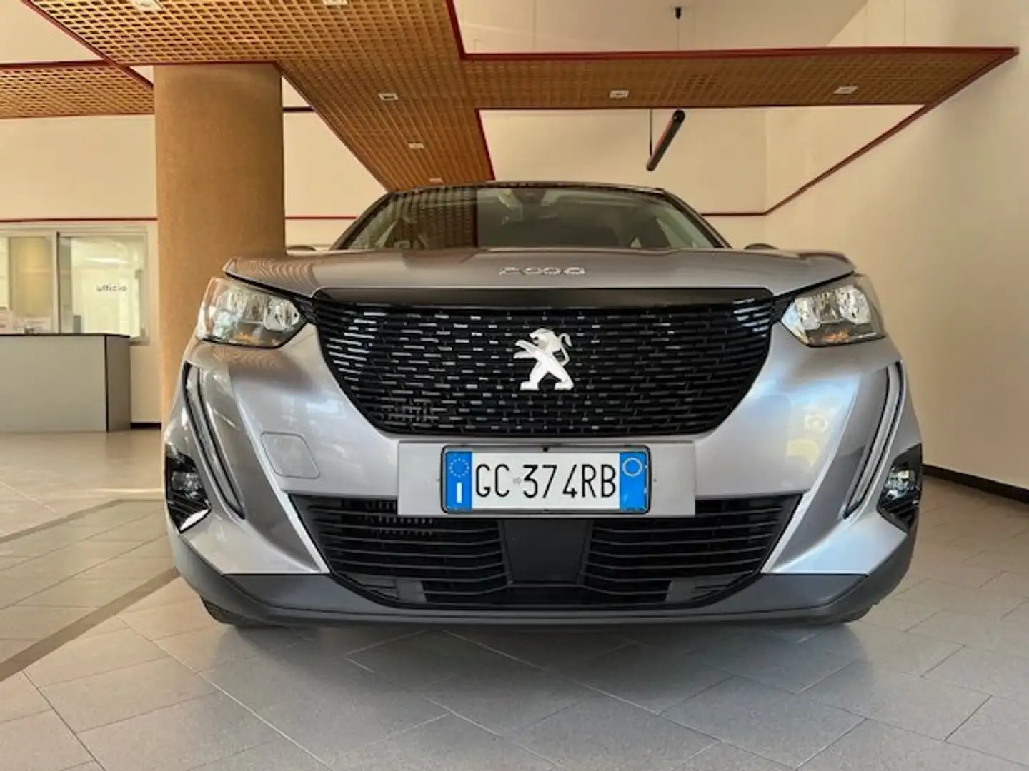 Peugeot 2008 1.2 puretech Active Pack s&s Grigio - 2