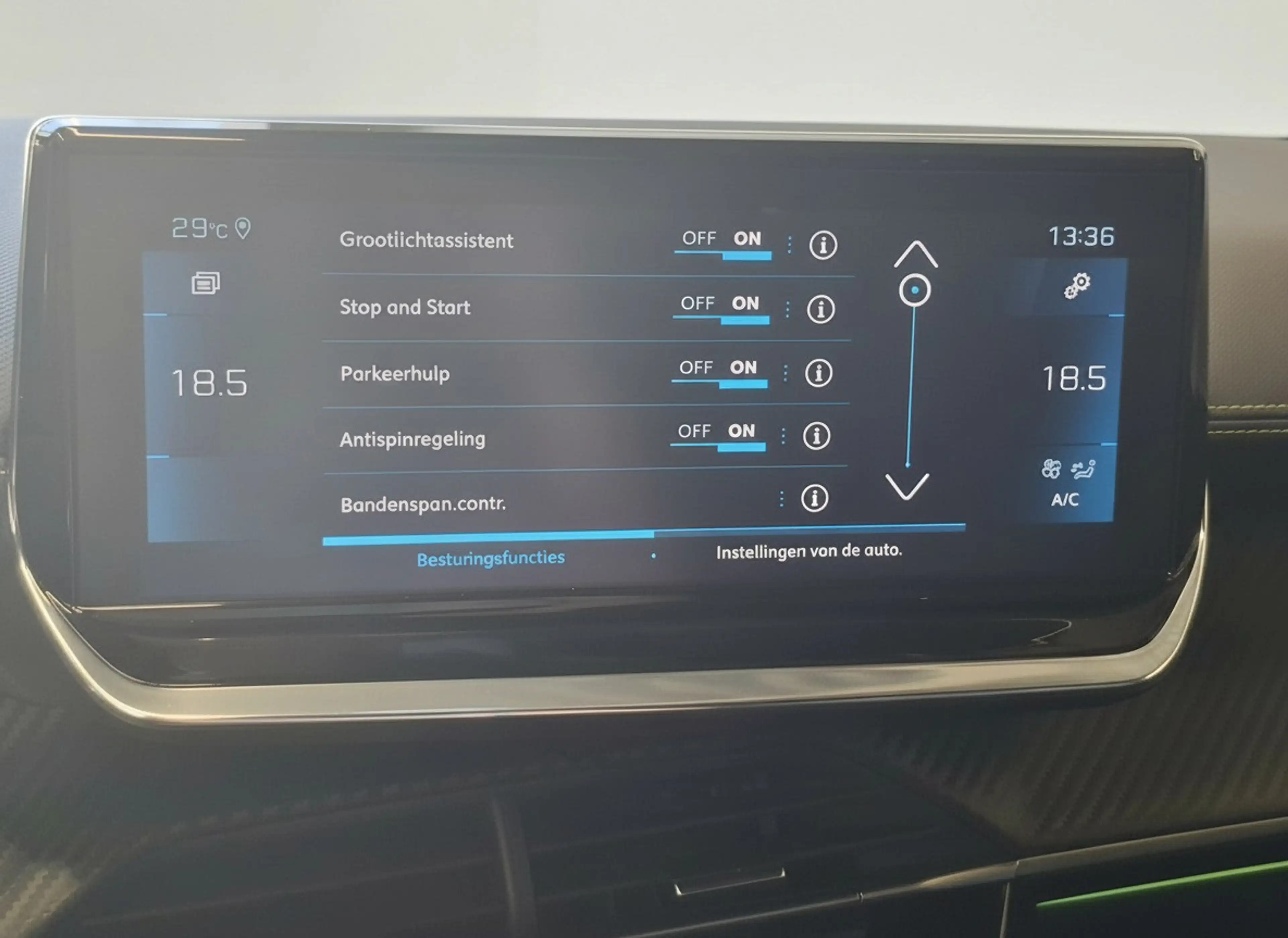 Peugeot 208 1.2 PureTech GT-Line automaat / app / camera /navi — photo 22