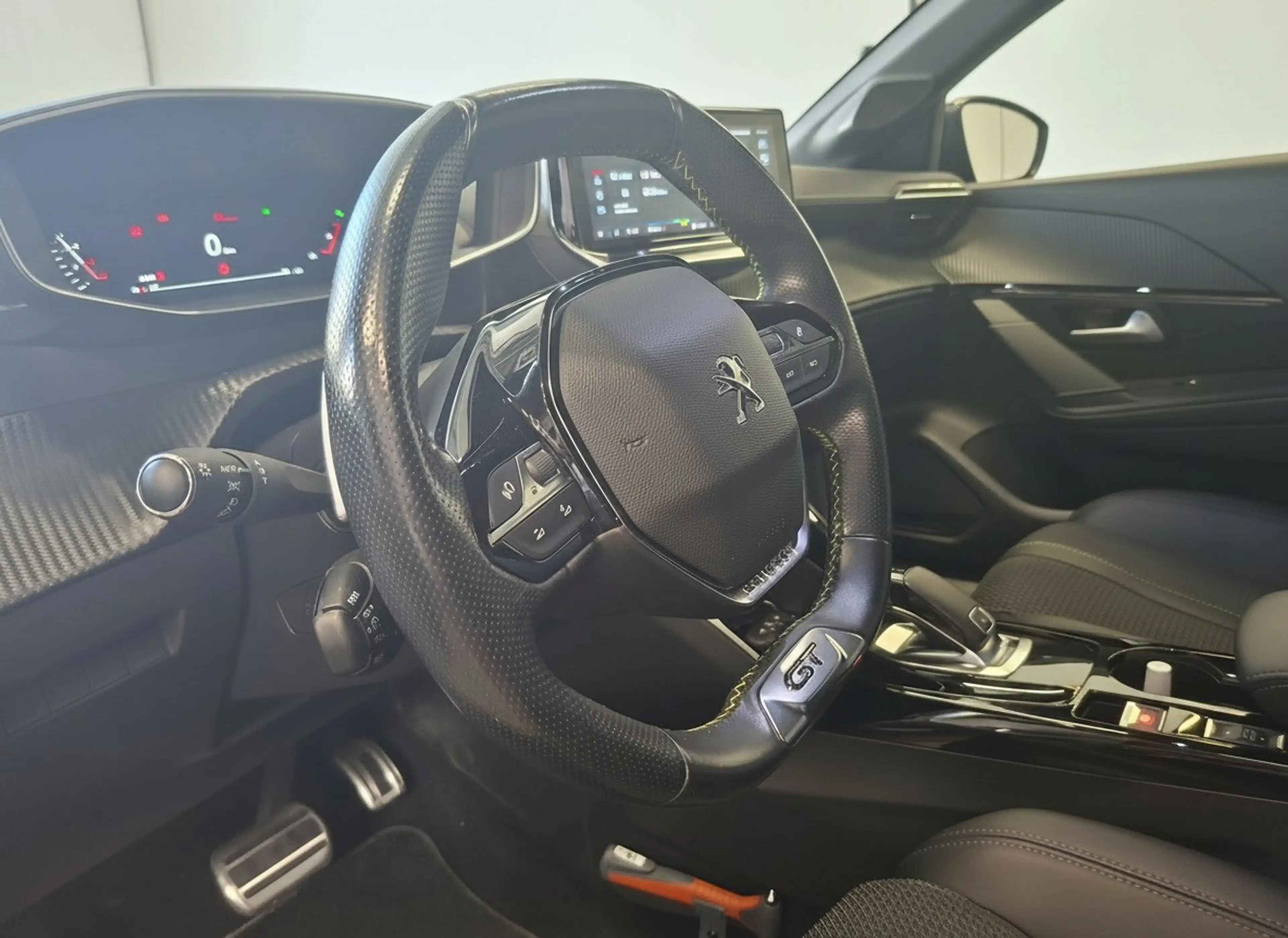 Peugeot 208 1.2 PureTech GT-Line automaat / app / camera /navi — photo 8