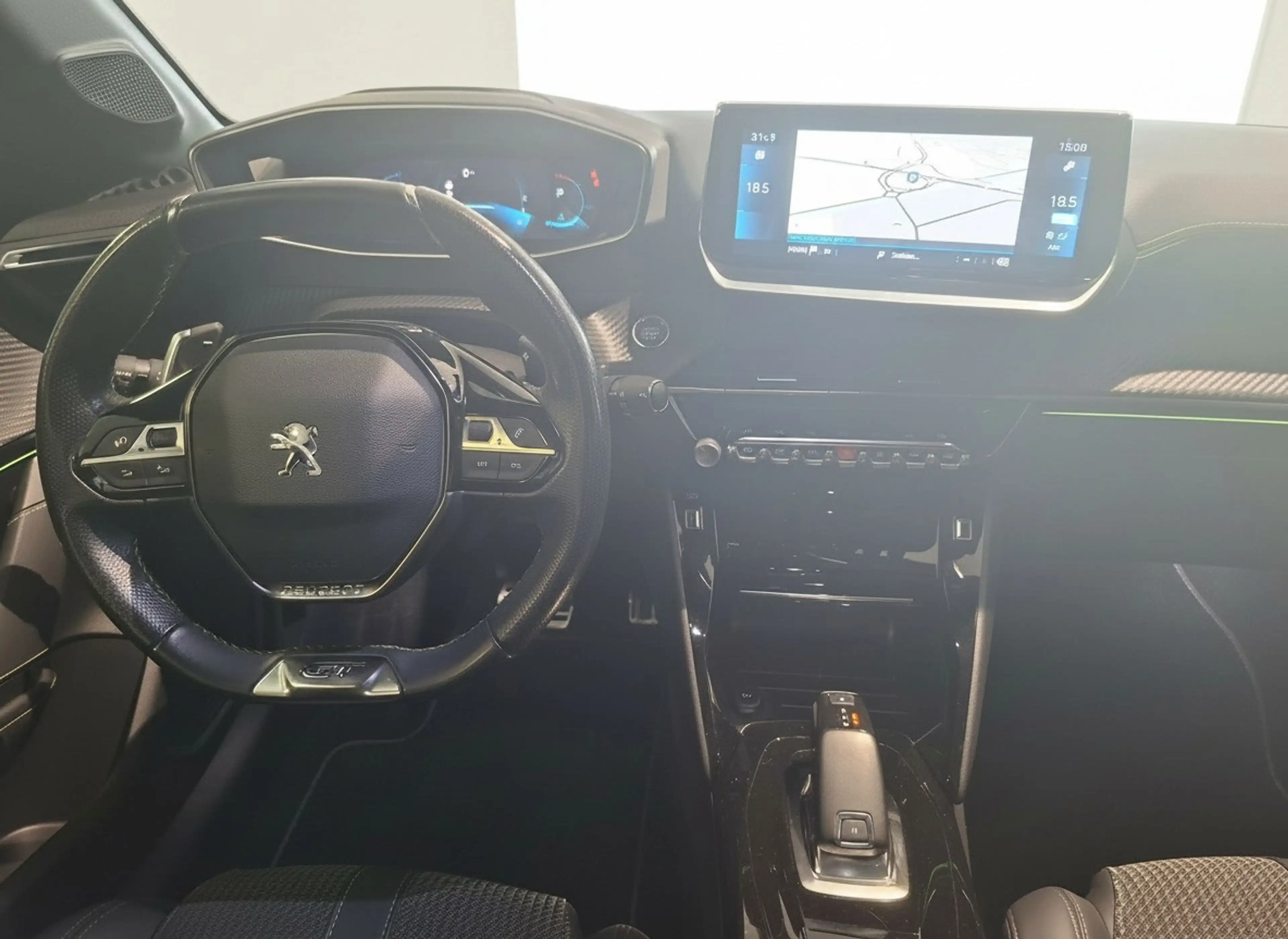 Peugeot 208 1.2 PureTech GT-Line automaat / app / camera /navi — photo 16
