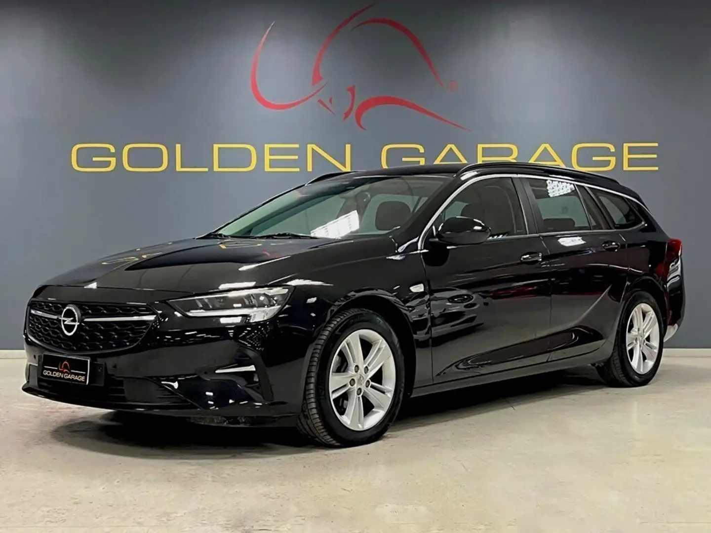 Opel Insignia 2.0 CDTI S&S aut. Sports Tourer Business Schwarz - 1