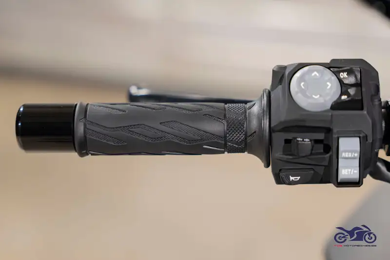 Suzuki GSX S 1000GT - foto 7